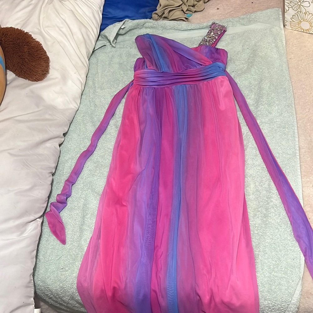 Girls dress size 8, brand sequin hearts girls, color pink, purple, blue